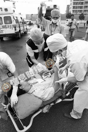 ��خ�^(q��)�e�����а���ȼ�¼���(y��ng)����Ԯ����(x��)��120����(d��ng)���ȡ����ߡ�